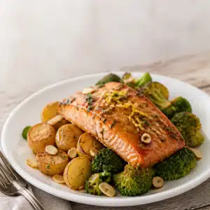 Honey Garlic Butter Salmon: Easy 40-Minute Recipe for Busy Weeknights 18 Honey Garlic Butter Salmon